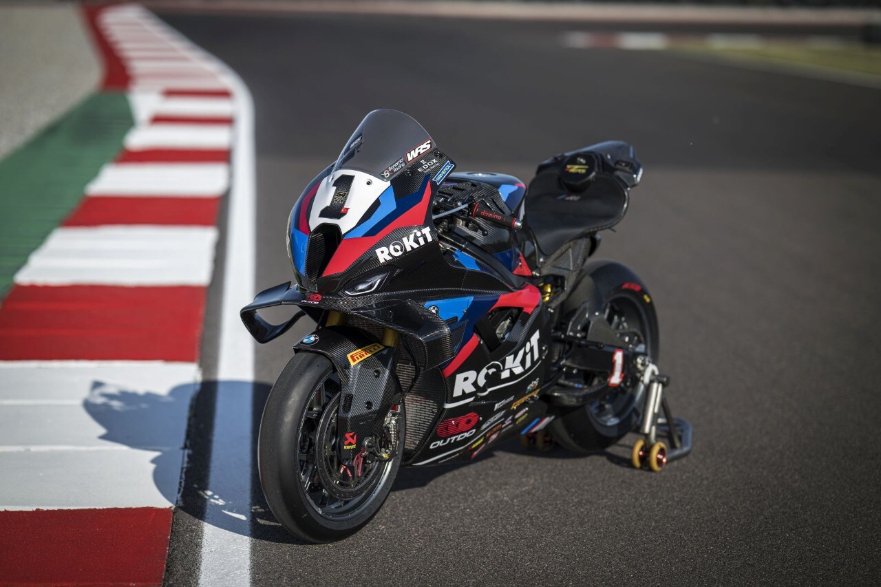 DueruoteTG #238 - Abbiamo guidato in pista la BMW che corre in SBK! 